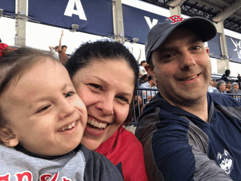 Brookie who has Trisomy 18 with mommy and daddy